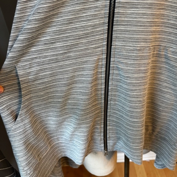 Kozan Women’s Double Zip Gray Pinstripe Flowy Longline Knit Jane Jacket Size L - Picture 5 of 9